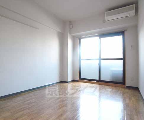 居室・リビング　キレイなお部屋ですよ・