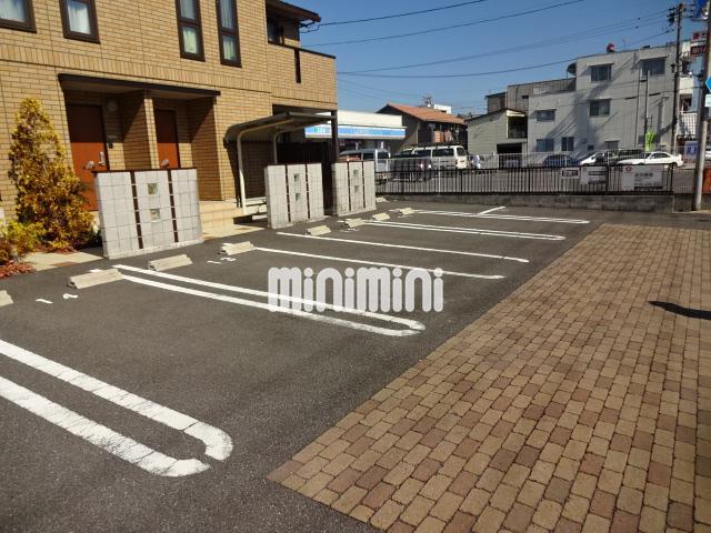 駐車場　駐車場の様子です。