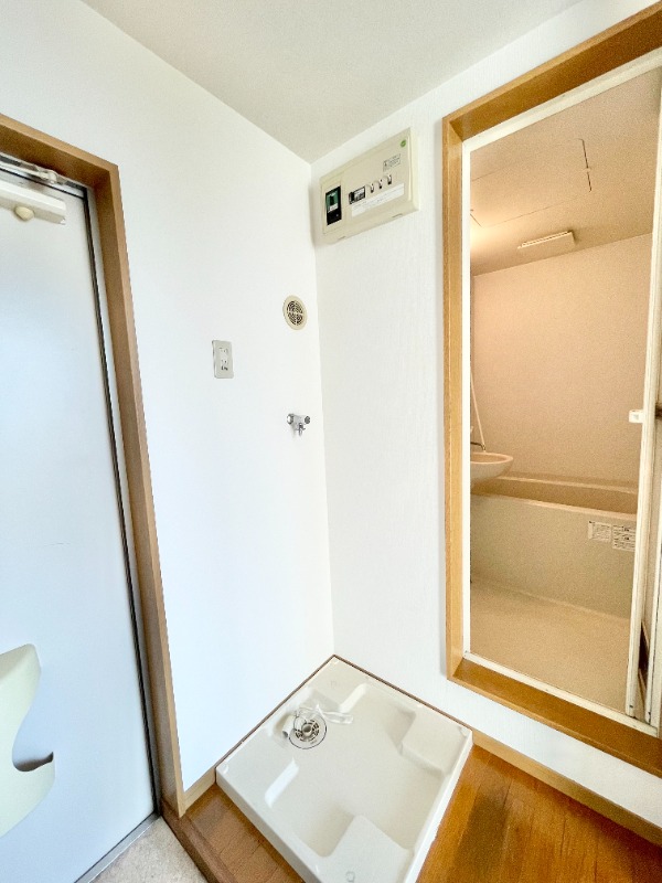 その他設備　室内洗濯機置き場です♪