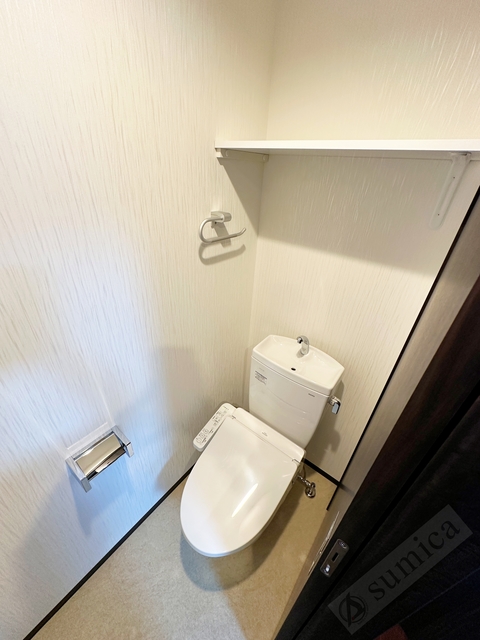 トイレ　温水洗浄便座付き♪♪