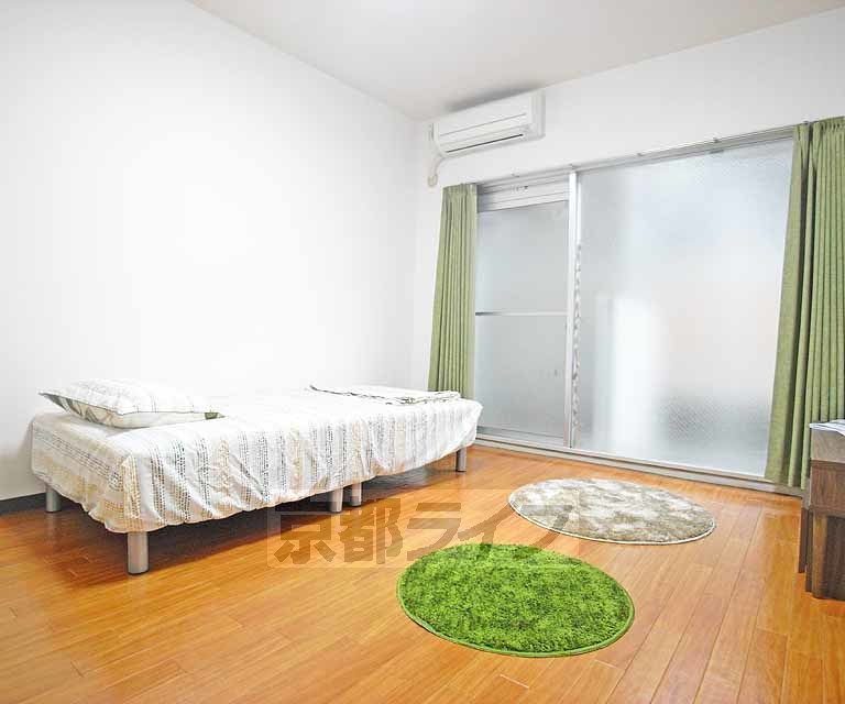 居室・リビング　綺麗な室内です。