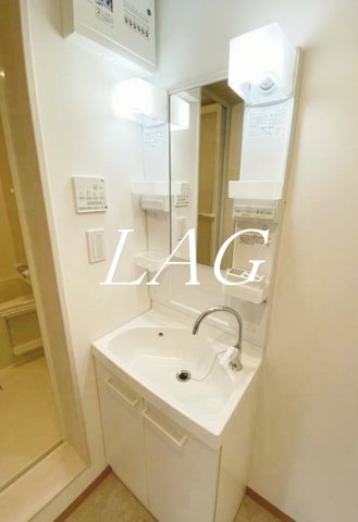 洗面設備　独立洗面台です。