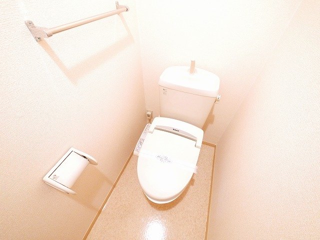 トイレ　コンパクトで使いやすいトイレです