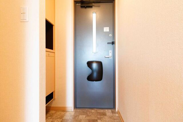 玄関　１０３・玄関