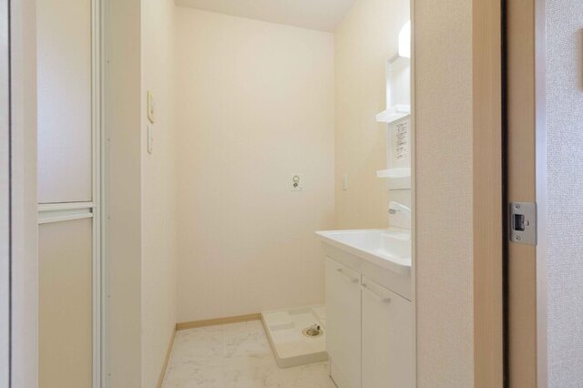 洗面設備　１０３・洗面所