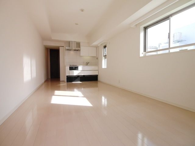 居室・リビング　★角部屋・2面採光のお部屋★