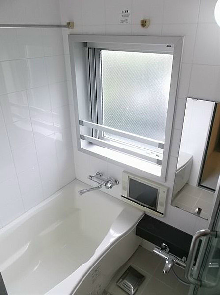 バス・シャワールーム　※別部屋の参考写真です。