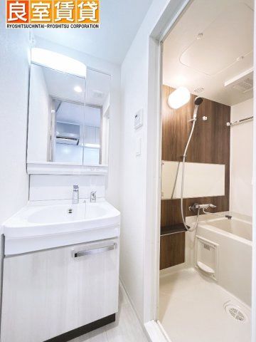 洗面設備　洗髪洗面化粧台