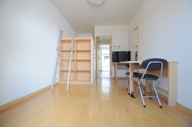 居室・リビング　1F