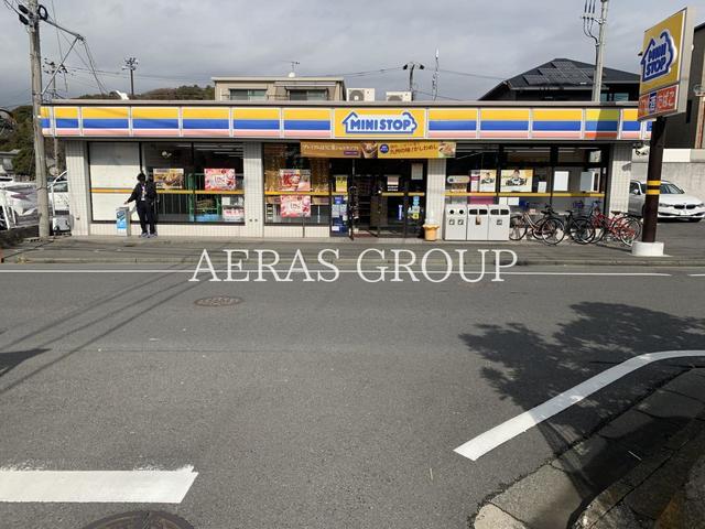 コンビニ　ミニストップ 藤沢宮前店（コンビニ）まで412m
