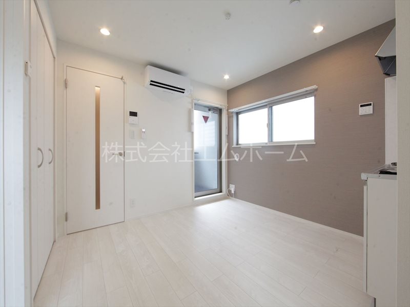 バルコニー　ＤＫ6.3帖　洋室3.3帖とつなげても使えます　同型写真