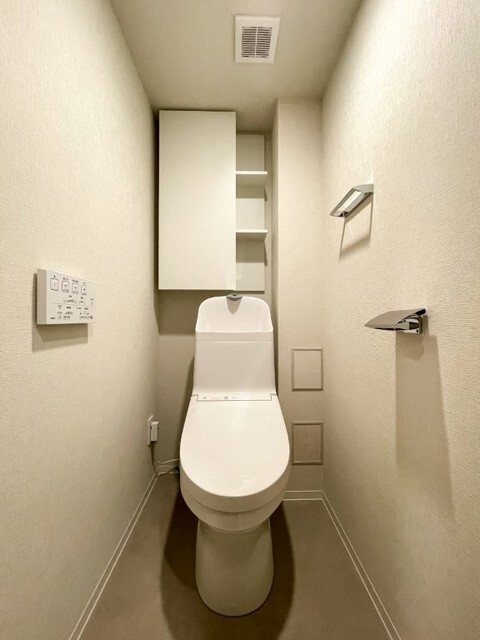 トイレ　※写真は同タイプ住戸です。