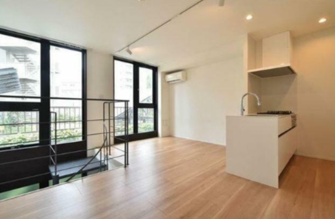 居室・リビング　☆明るい洋室☆