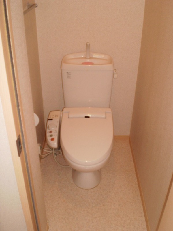 トイレ　図面と現状に相違がある場合には現状を優先