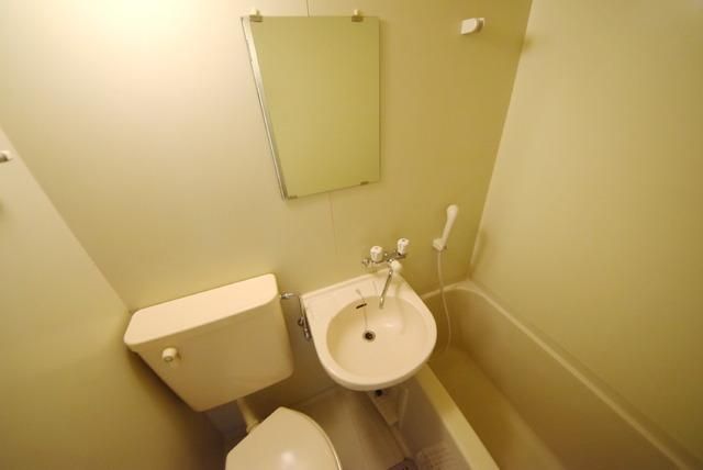 洗面設備　洗面台です