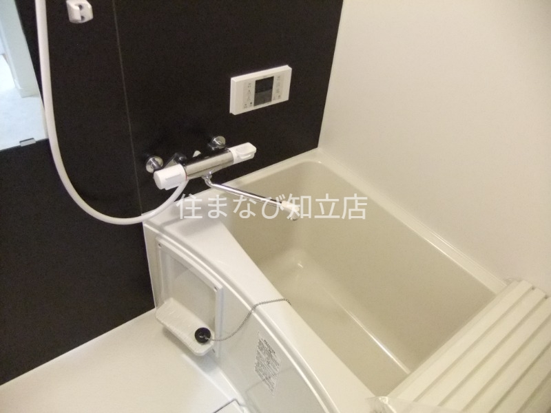 バス・シャワールーム　同型別部屋写真