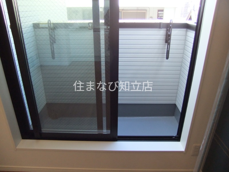 バルコニー　同型別部屋写真