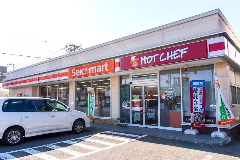 コンビニ　セイコーマート二十四軒3条店（コンビニ）まで119m