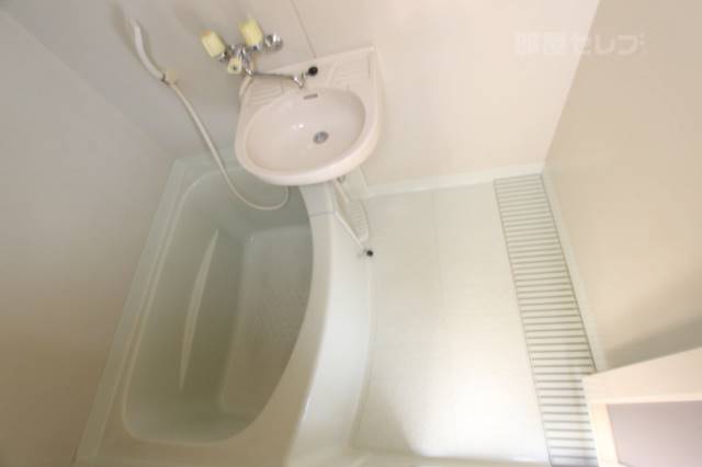 バス・シャワールーム　反対タイプの写真です。