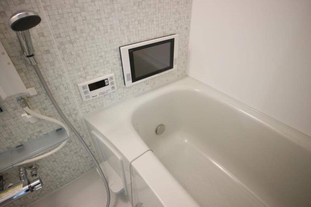 バス・シャワールーム　浴室