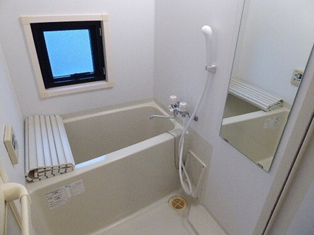 バス・シャワールーム　バスルーム