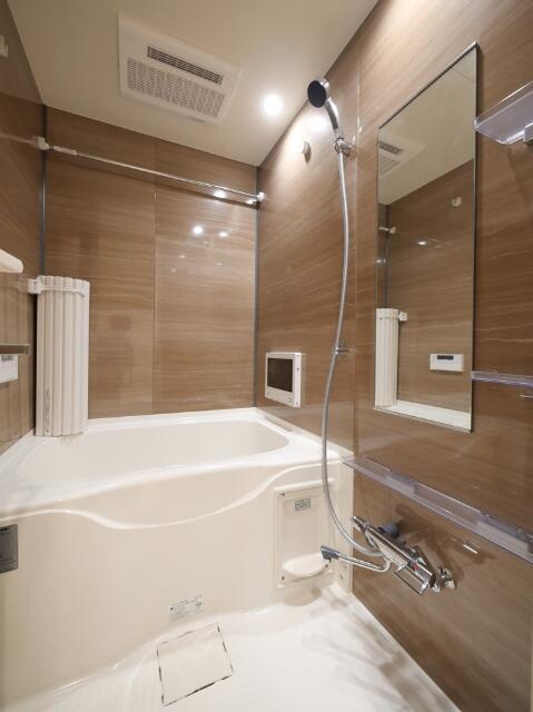 バス・シャワールーム　?