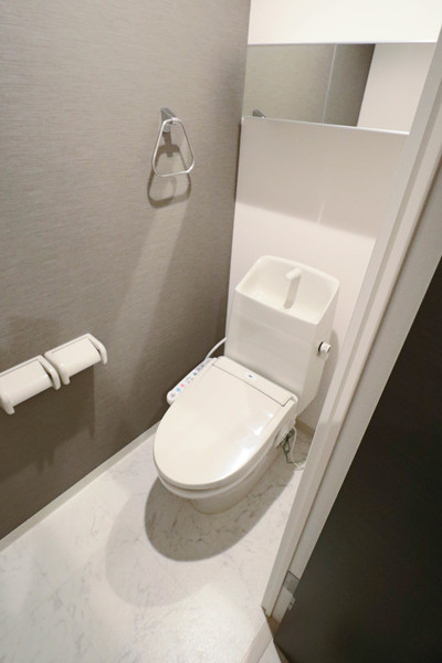 トイレ　同じ建物の別なお部屋