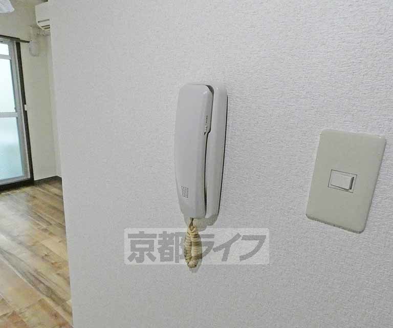 セキュリティ　ＴＶモニターはついておりません