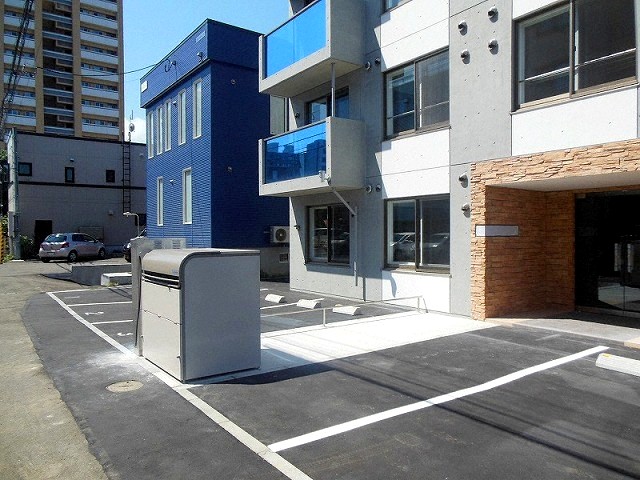 駐車場　☆敷地内駐車場空きあります☆