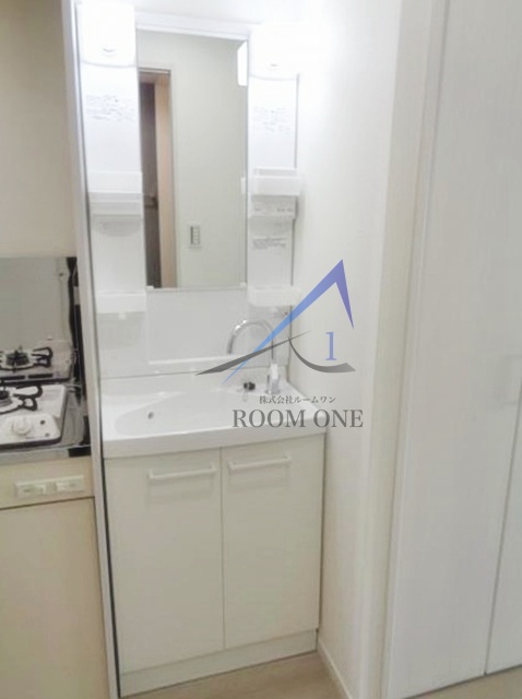 洗面設備　独立洗面台です。