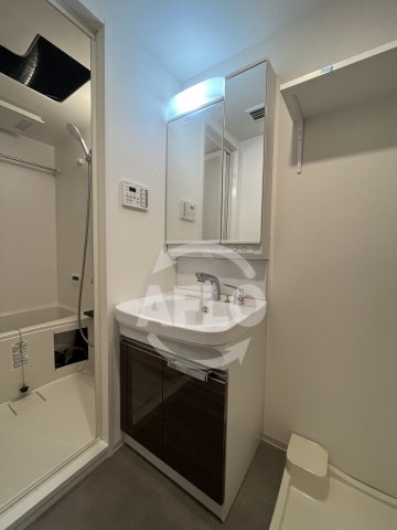 洗面設備　ファステート大阪ベースシティ　独立洗面台