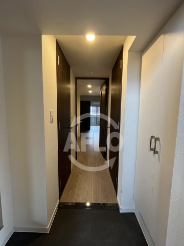 玄関　ファステート大阪ベースシティ　玄関