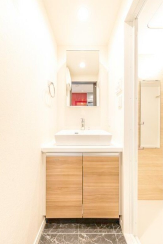 洗面設備　※同仕様写真含む