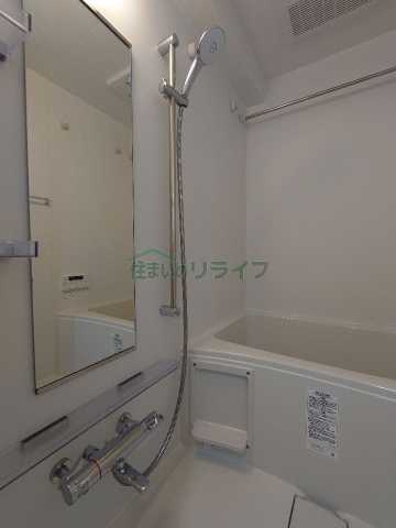 バス・シャワールーム　別部屋の参考写真になります。