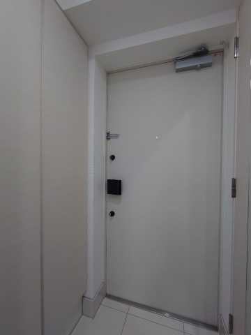 玄関　別部屋の参考写真になります。