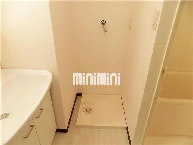 居室・リビング　室内洗濯置場あります