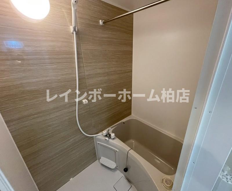 バス・シャワールーム　同施工。参考写真。