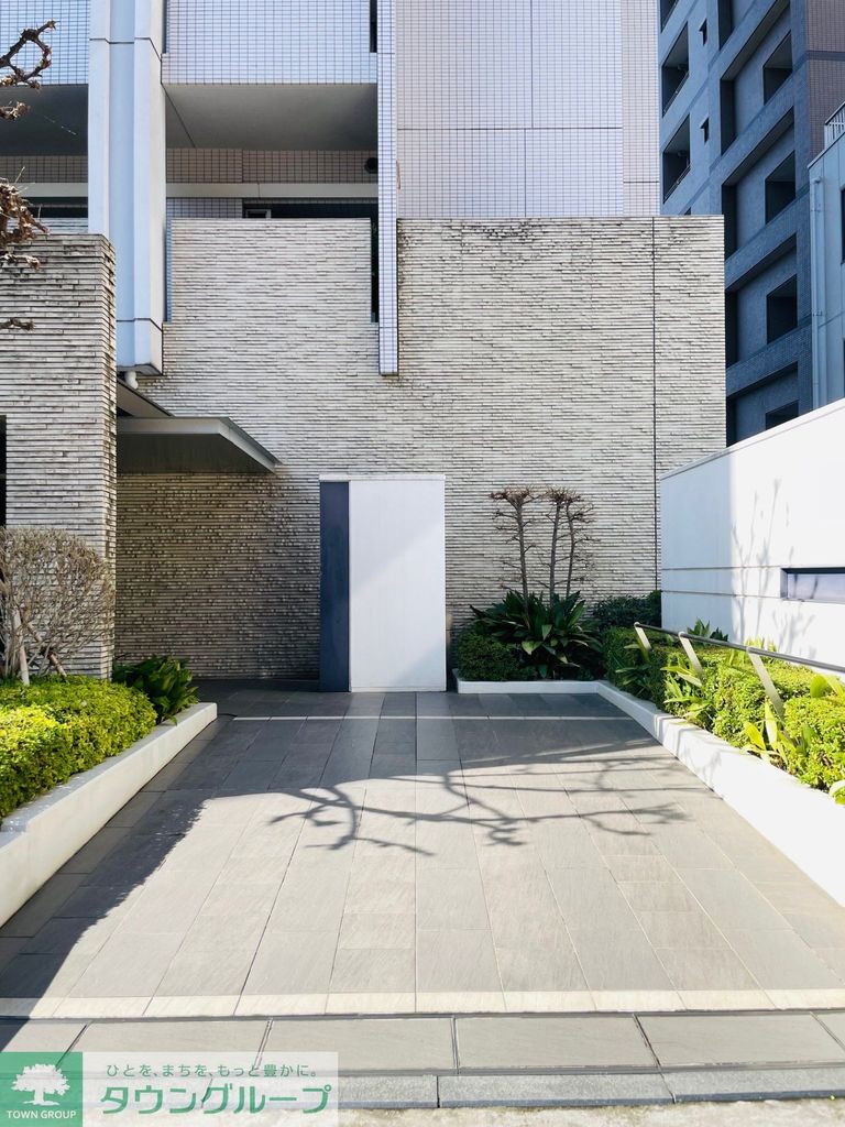 エントランス　★タウンハウジング目黒店取り扱い★