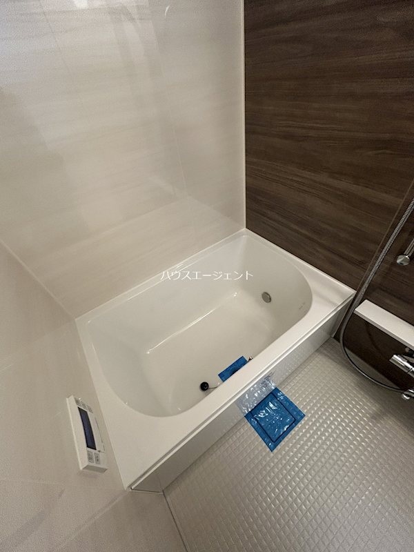 バス・シャワールーム　お風呂です。※参考写真は別号室です。