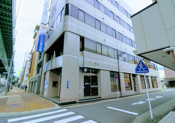 銀行　いちい信用金庫浄心支店（銀行）まで338m