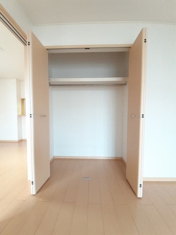 収納　図面と現状に相違がある場合には現状を優先