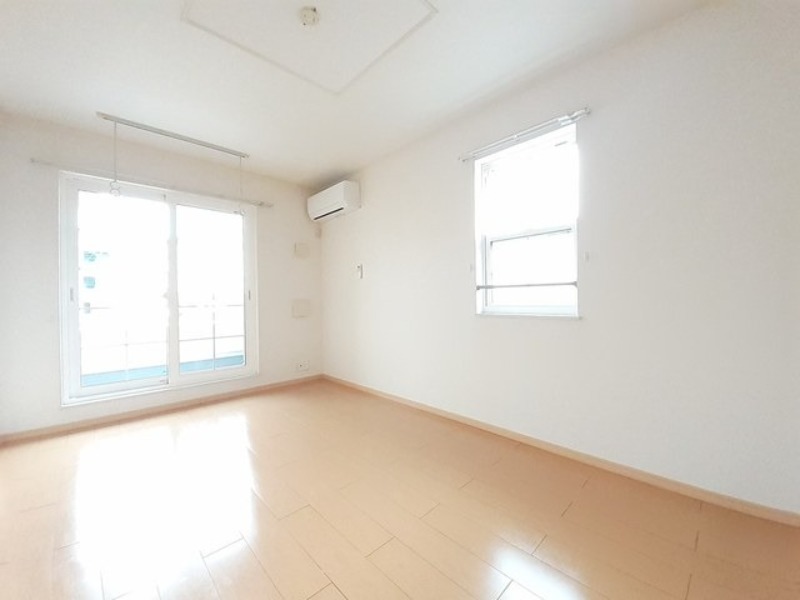 居室・リビング　図面と現状に相違がある場合には現状を優先