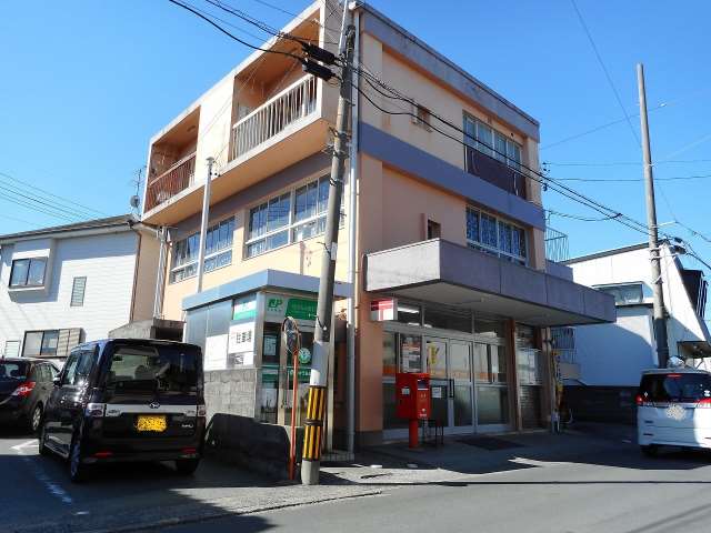 郵便局　小松郵便局（郵便局）まで579m