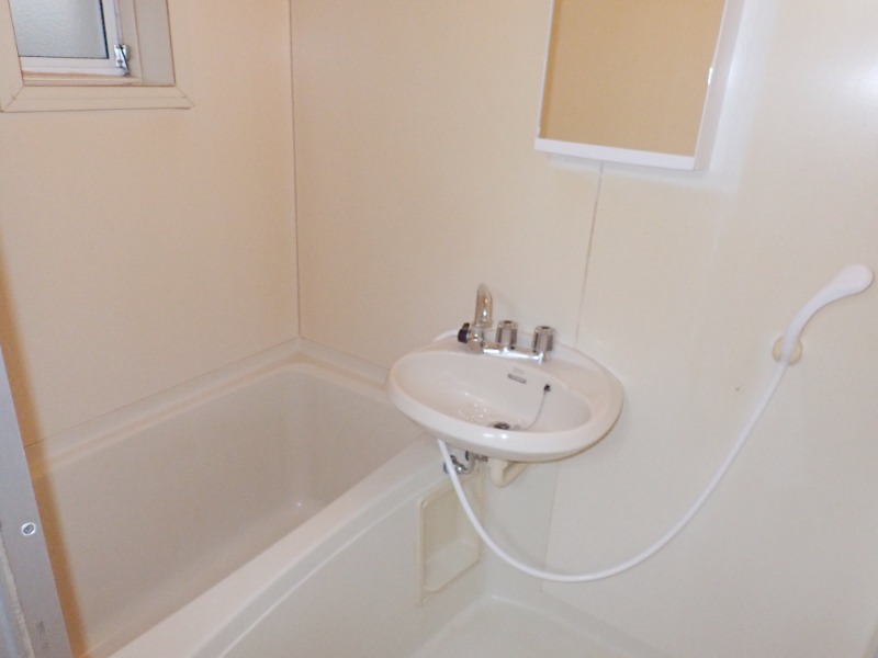 バス・シャワールーム　＊別号室の写真となります。