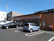 コンビニ　セブンイレブン札幌本町1条店（コンビニ）まで58m