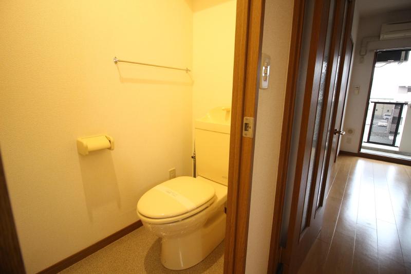 トイレ　トイレ