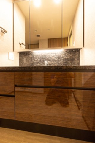 洗面設備　※写真は同タイプ住戸です。