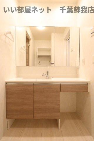 洗面設備　忙しい朝には欠かせない洗面所です