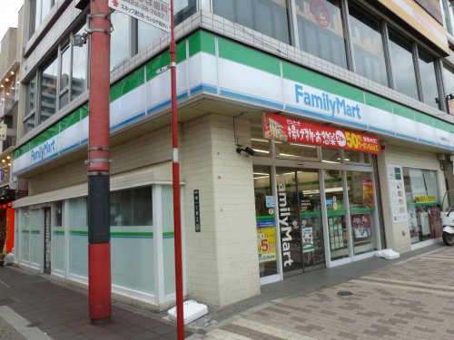 コンビニ　ファミリーマート 武蔵境駅北口店（コンビニ）まで200m