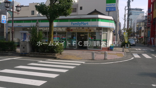 コンビニ　ファミリーマート豊橋松葉町店（コンビニ）まで433m